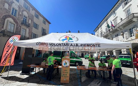 "L'onda verde" degli AIB Piemonte travolge Ceva per il Raduno provinciale