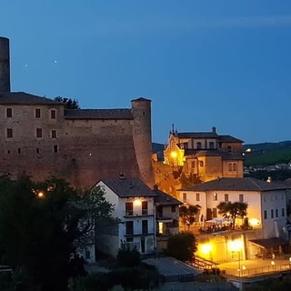 Castiglione Falletto, i ragazzi disegnano l’etichetta del “Vino del Comune”