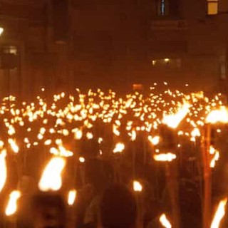 Anpi Saluzzo e valle Po: fiaccolata silenziosa per l’immediato cessate il fuoco a Gaza