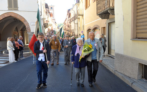 Valle Stura: leve in festa a Demonte, alla sfilata anche una 95enne [FOTO]