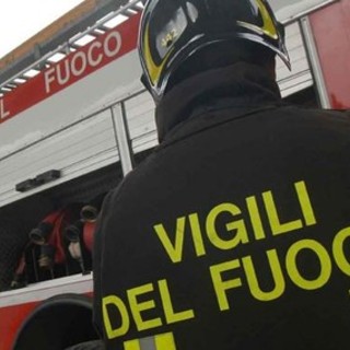 Scontro tra due auto a Crocera di Barge: intervenuti 118 e Vigili del Fuoco