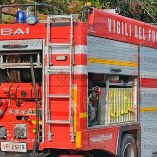 Fiammata dal camino a Cissone: intervento dei vigili del fuoco di Mondovì