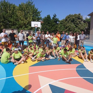 Saluzzo, l'inaugurazione del campetto da basket della Rosa Bianca