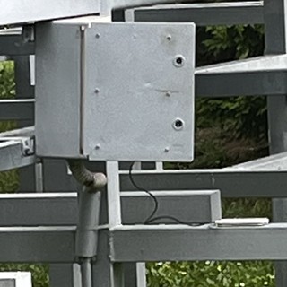 Il cellulare in ricarica