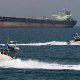 Iran sotto attacco, nuovo colpo all'economia globale: l'impatto della crisi
